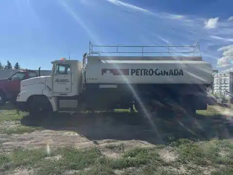 Gallery image 2 for Used 1993 Freightliner Fuel Truck Truck - Fuel