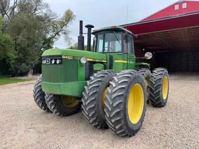Gallery image 1 for Used 1984 John Deere 8450 Tractor