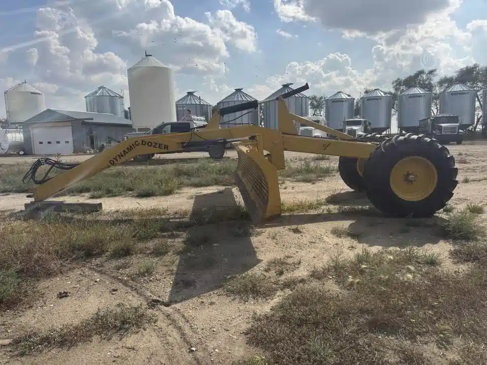 Gallery image 2 for 2020 Dynamic Dozer Scraper - Pull Type