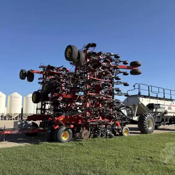 Gallery image 2 for Used 2012 Bourgault 3320-76 Air Drill
