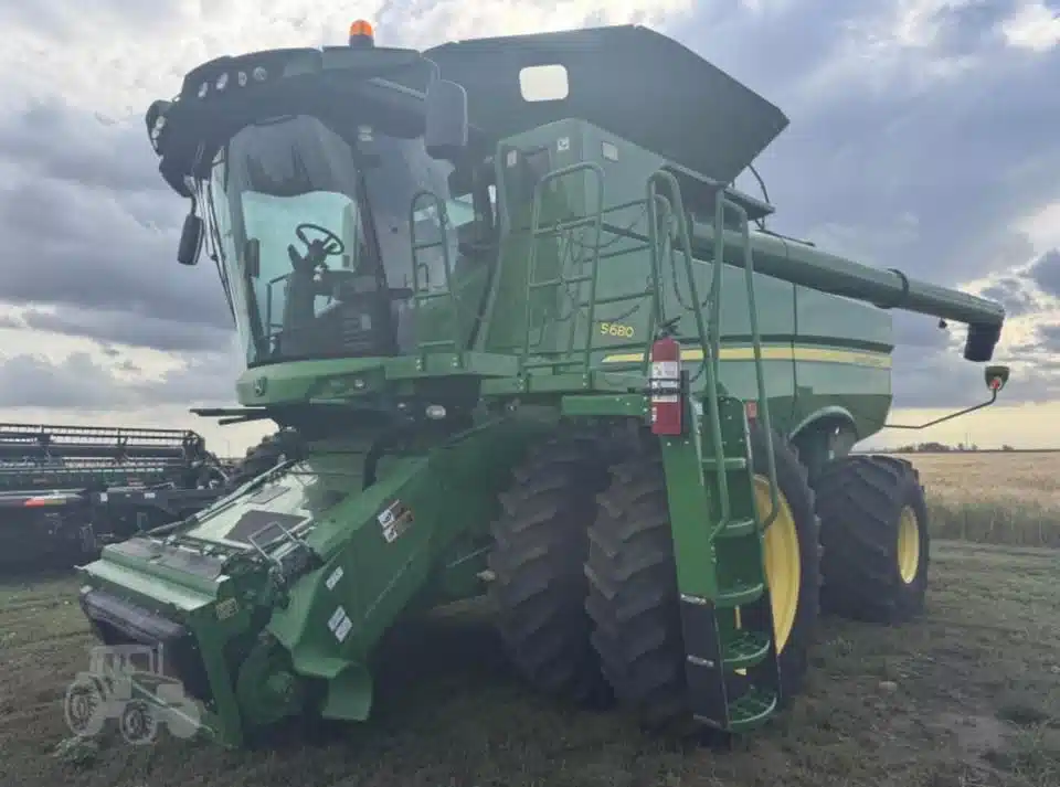 Used 2013 John Deere S680 Combine