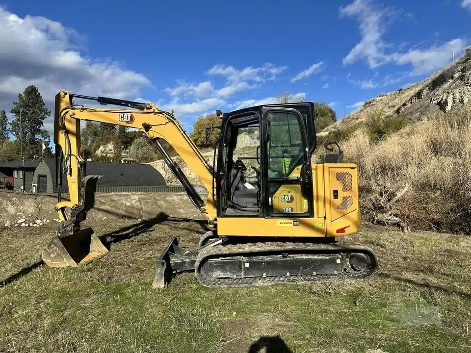 Gallery image 2 for Used 2021 Caterpillar 306CR Excavator