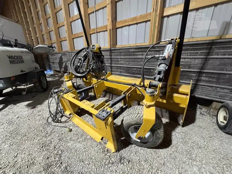 Gallery image 2 for 2016 HitchDoc Dual Dozer Attachment