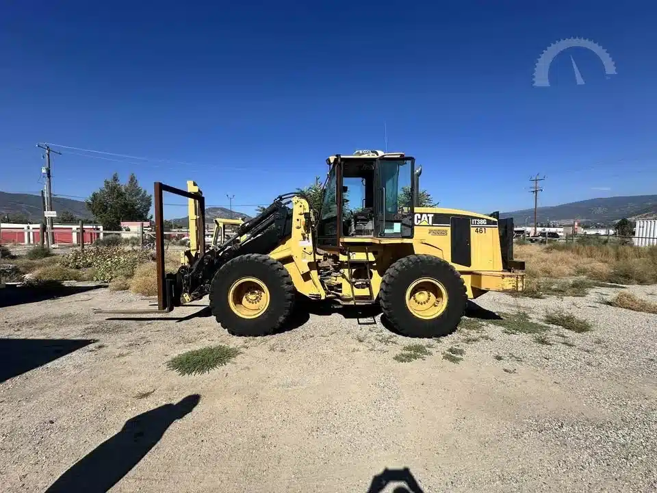 Gallery image 2 for 1999 Caterpillar IT38G Wheel Loader