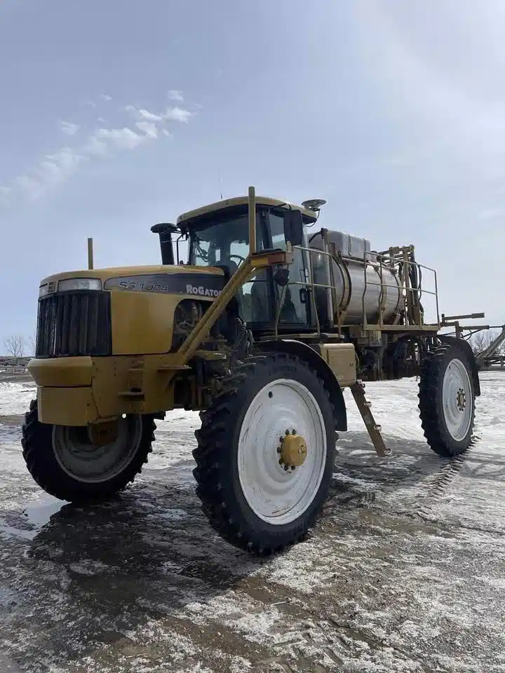 2007 Ag Chem ROGATOR 1074SS Sprayer - Self Propelled