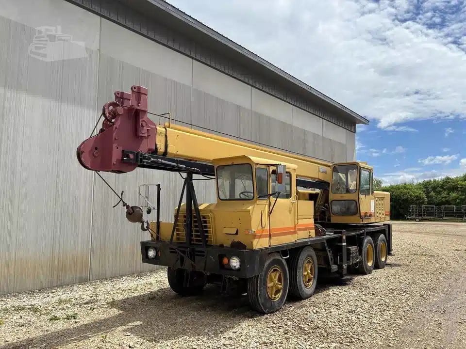 Gallery image 1 for 1970 Grove Hydraulic Crane