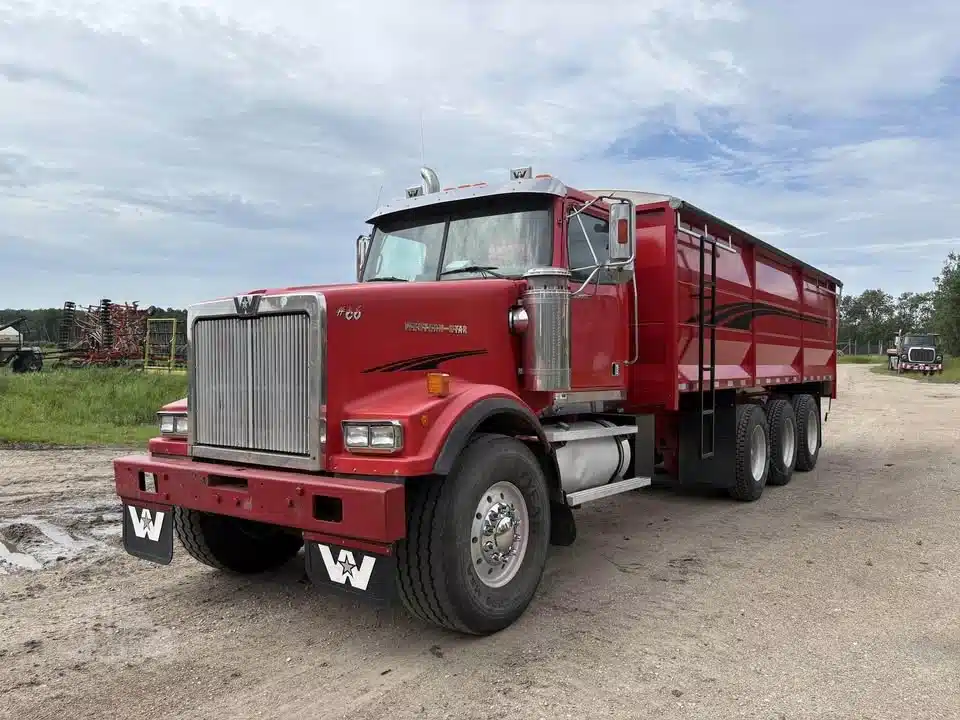 Gallery image 1 for 2001 Western Star 4986FX Truck - Grain