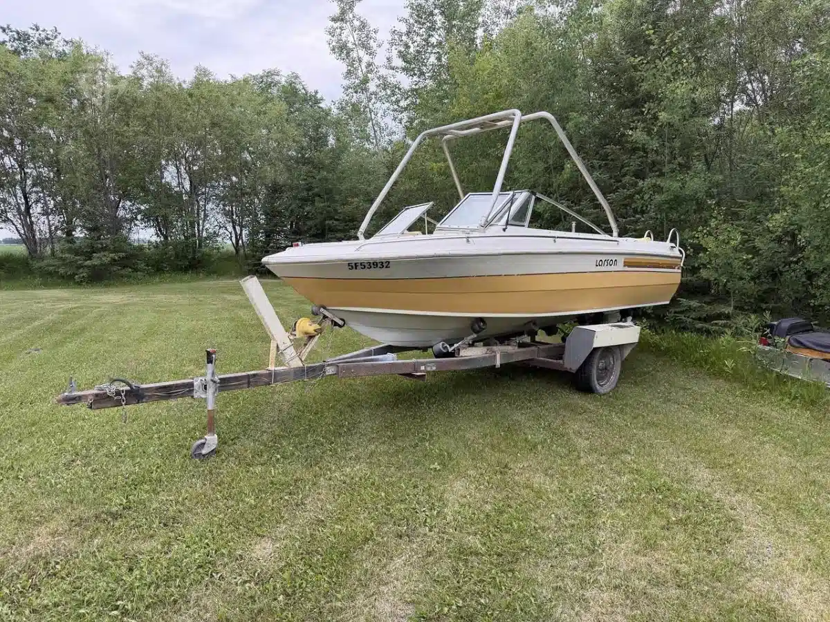 Photo de la Galerie 1 pour 1978 Larson american 170 Bateau
