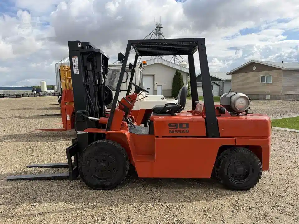 Gallery image 2 for 1999 Nissan BGF03A40V Forklift