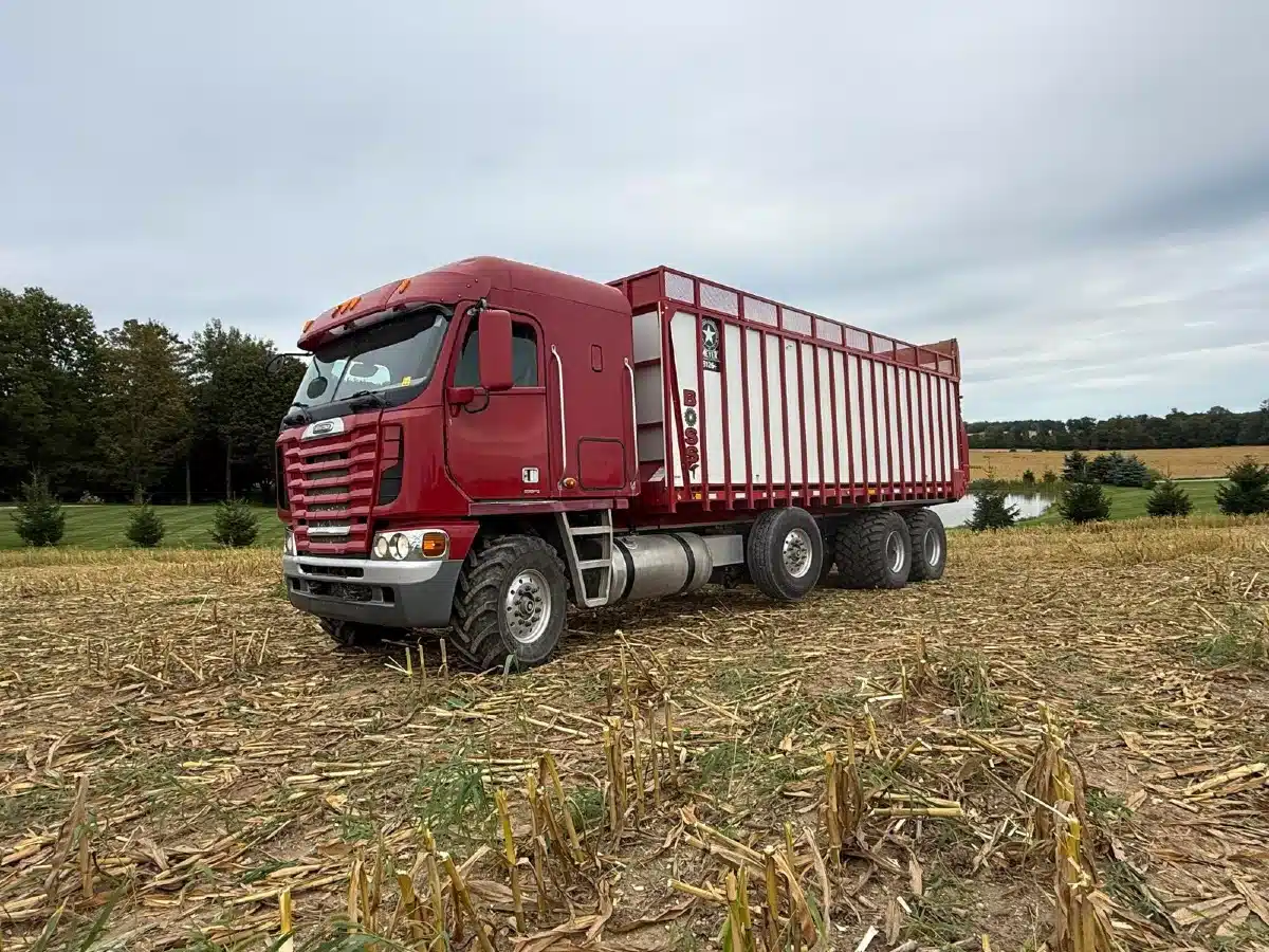 Gallery image 1 for 2014 Freightliner Argosy Truck - Silage