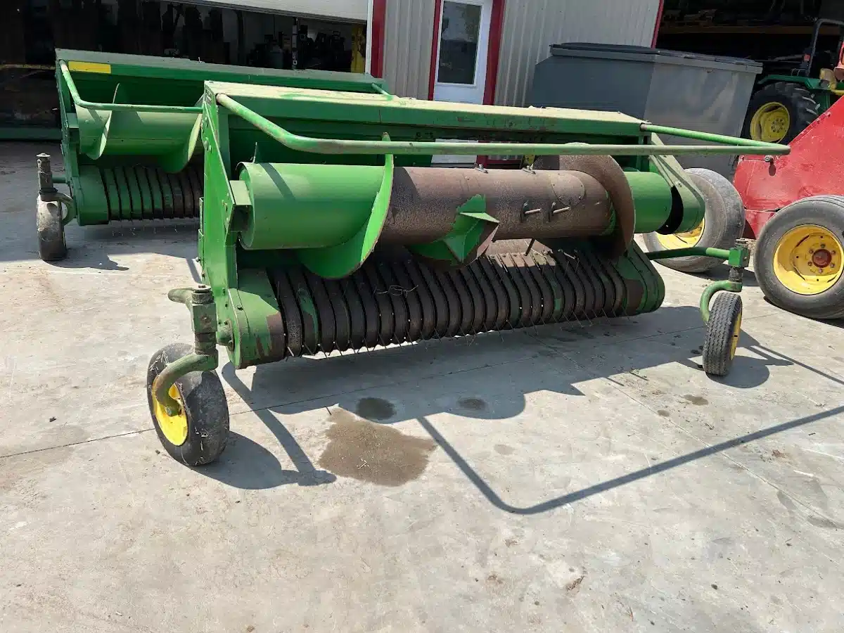 Gallery image 1 for Used John Deere Misc Header - Pickup