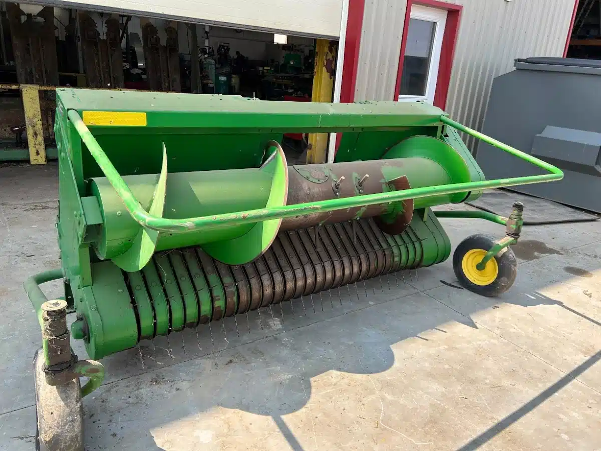 Gallery image 1 for Used John Deere Misc Header - Pickup