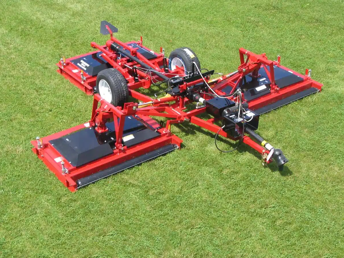 Gallery image 2 for New 2024 Progressive Turf Equipment TDR-15 Mower - Finishing
