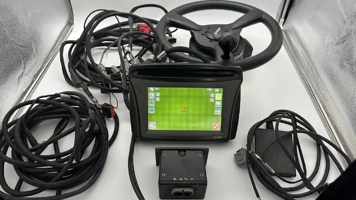 Gallery image 1 for Used Trimble CFX-750 Guidance System