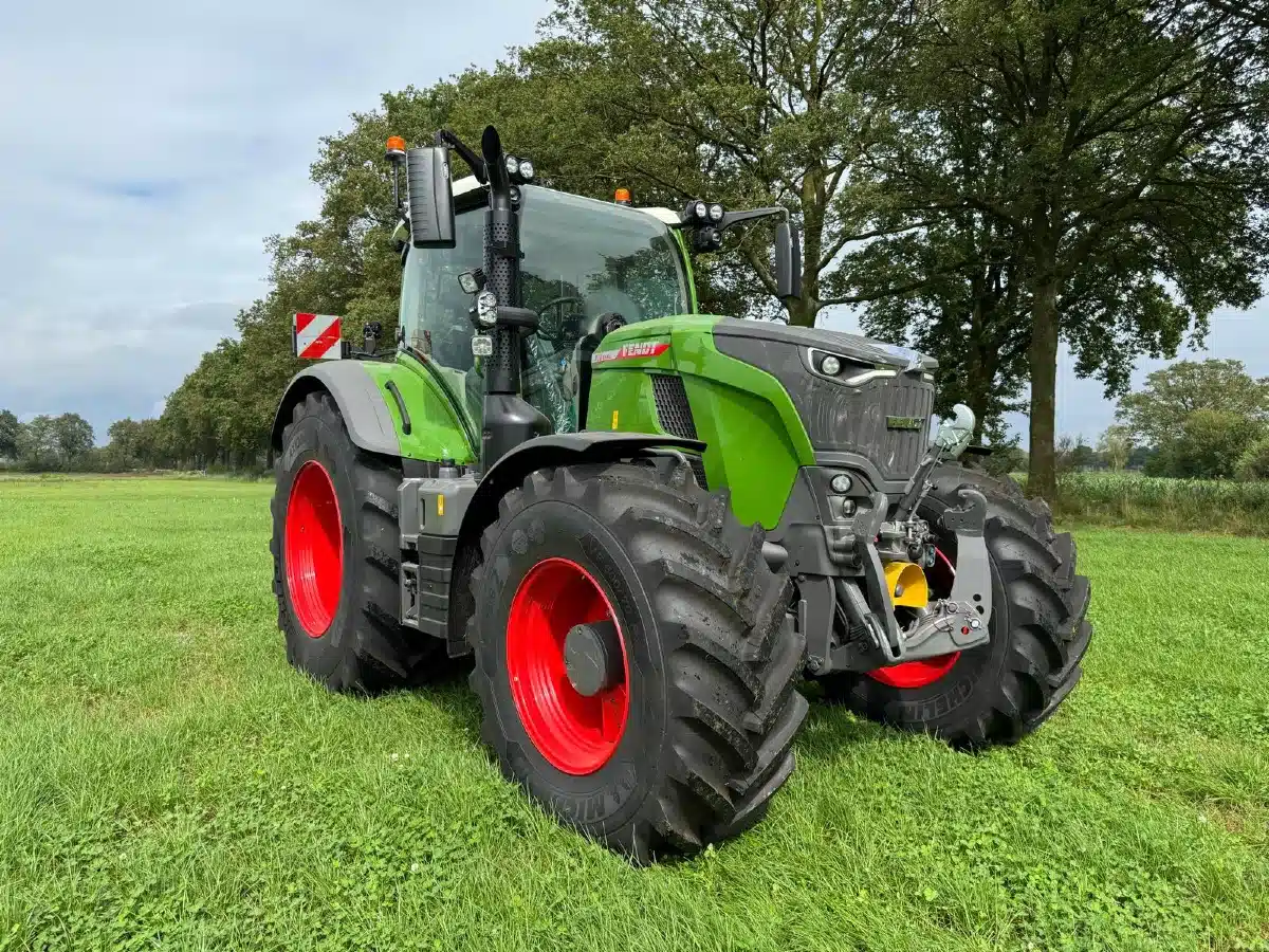 Gallery image 1 for Used 2024 Fendt 942 Gen7 Tractor