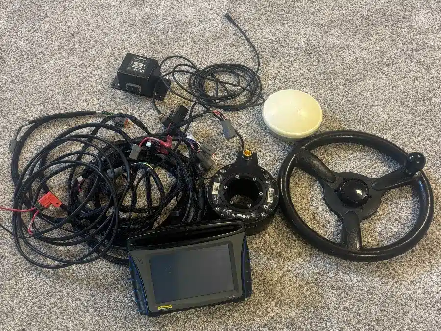 Gallery image 1 for Used Trimble FM750 Monitor