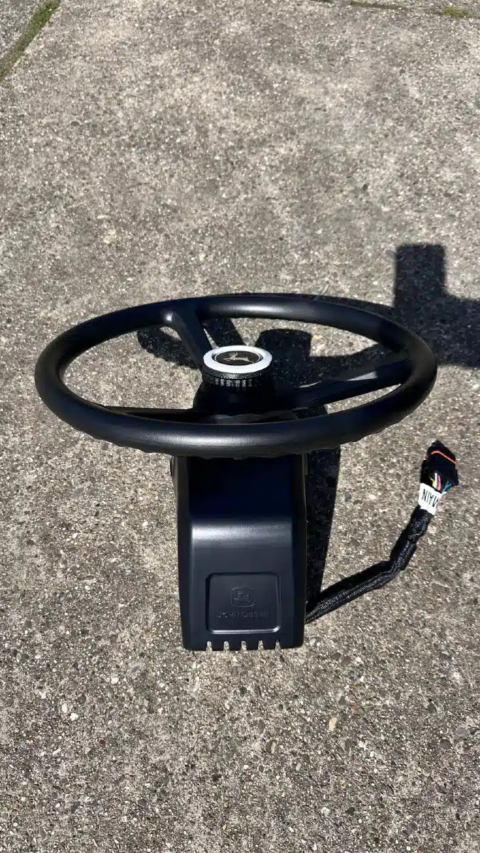 Gallery image 2 for Used 2025 John Deere ATU300 Guidance System