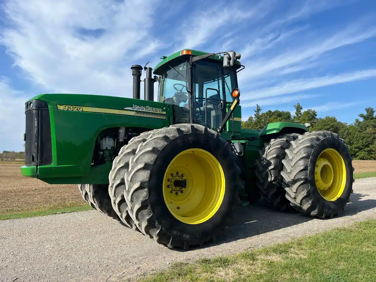 Gallery image 2 for Used 2003 John Deere 9320 Tractor