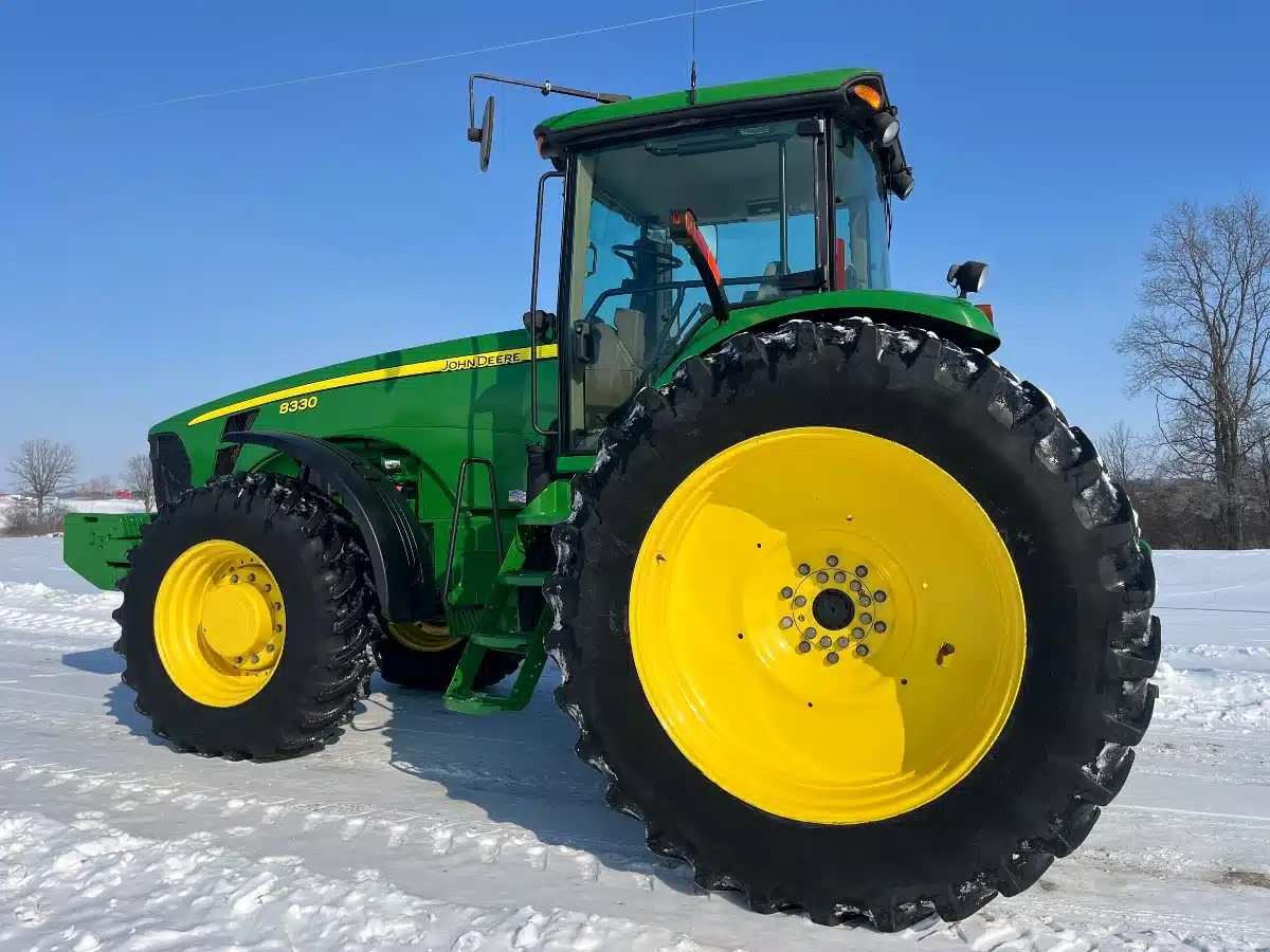 Gallery image 2 for 2007 John Deere 8330 Tractor