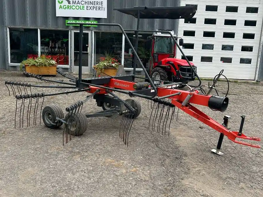 Gallery image 1 for Used 2014 Kubota RA1042T Rake