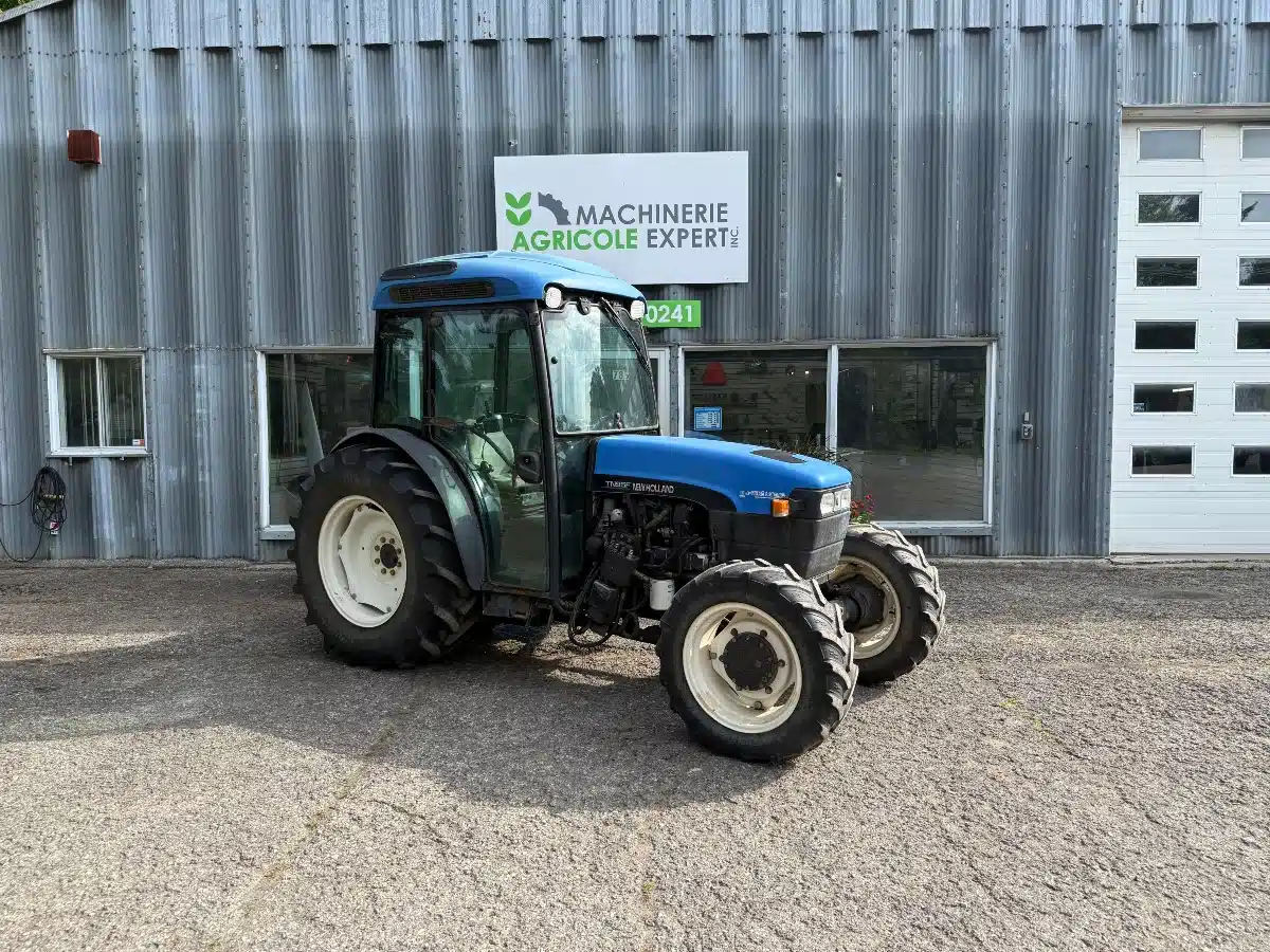 Photo de la Galerie 1 pour 2003 New Holland TN95F Tracteur