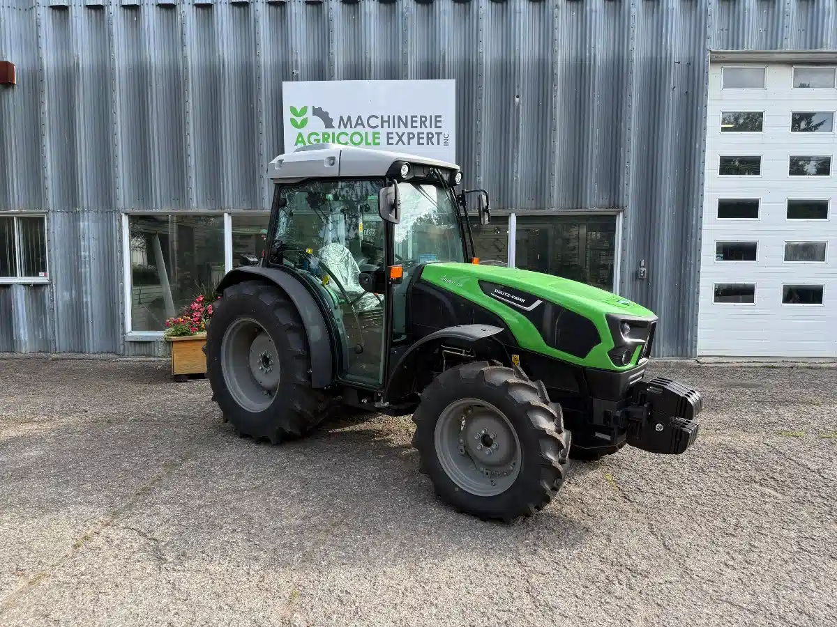 Photo de la Galerie 1 pour 2026 Deutz Fahr 5080.4 DF Tracteur