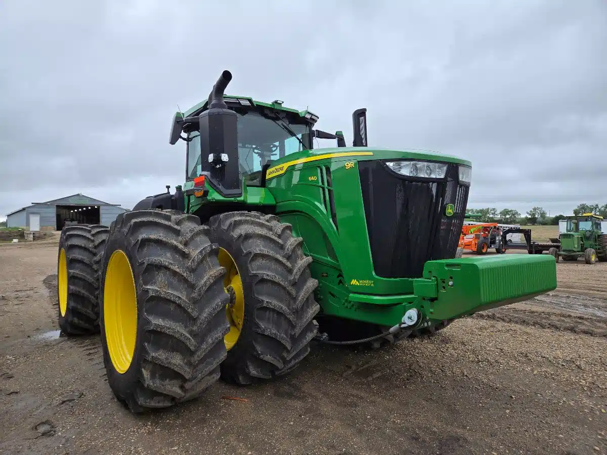 Gallery image 2 for Used 2023 John Deere 9R 640 Tractor