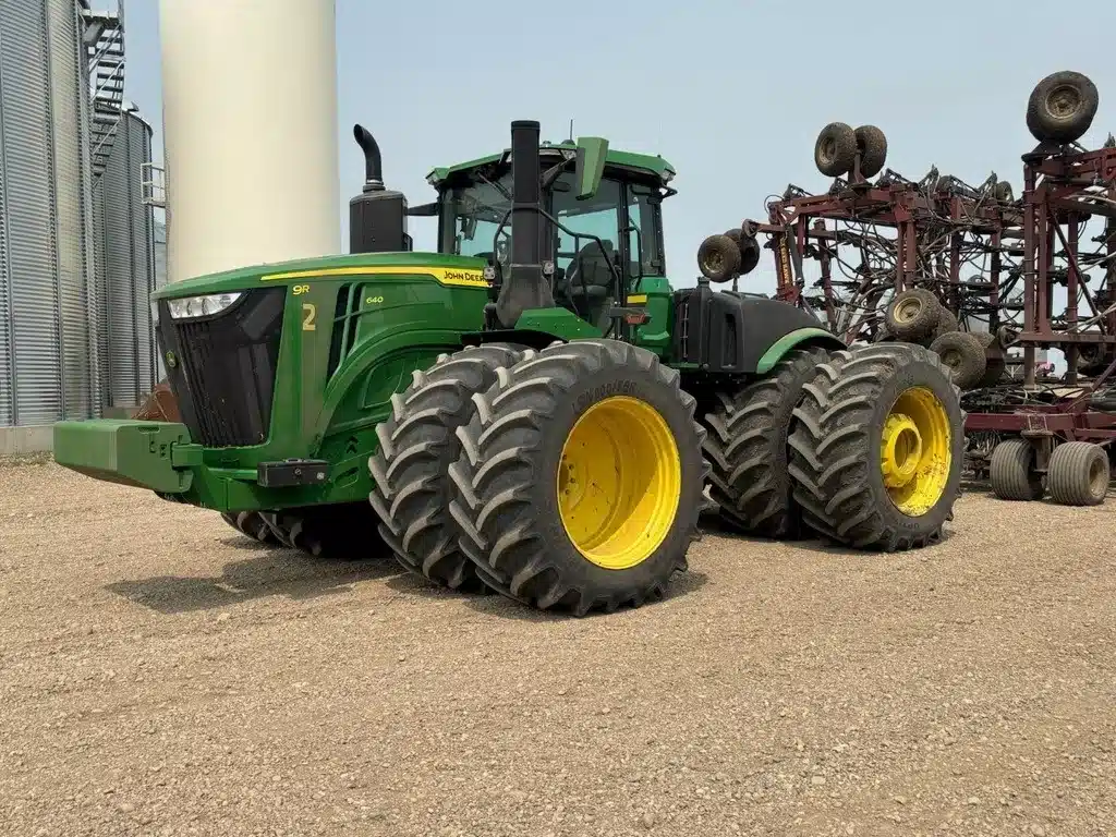 Gallery image 1 for Used 2022 John Deere 9R 640 Tractor