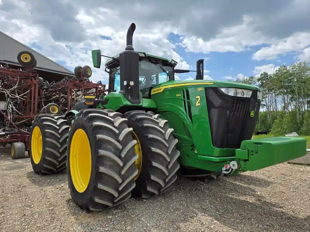 Gallery image 1 for Used 2022 John Deere 9R 640 Tractor