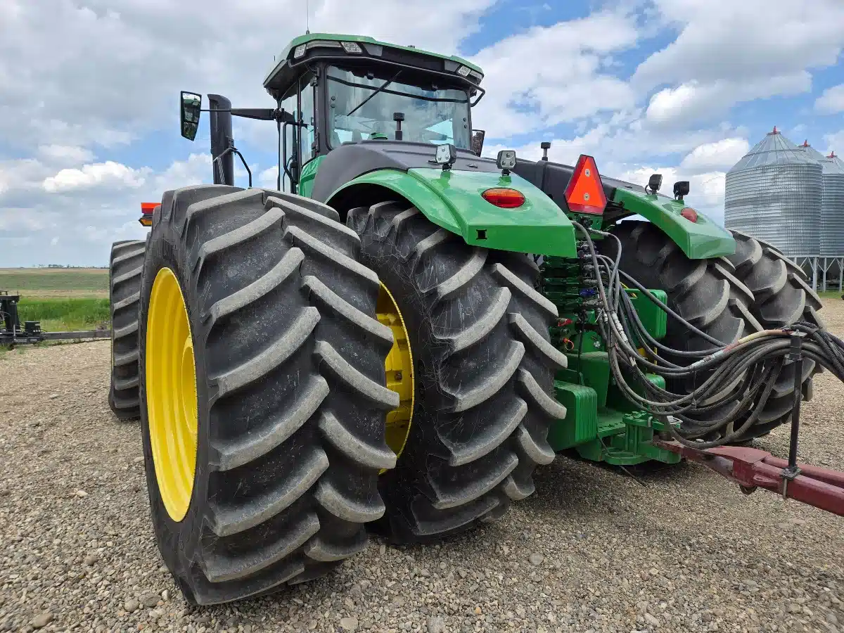 Gallery image 2 for Used 2022 John Deere 9R 640 Tractor