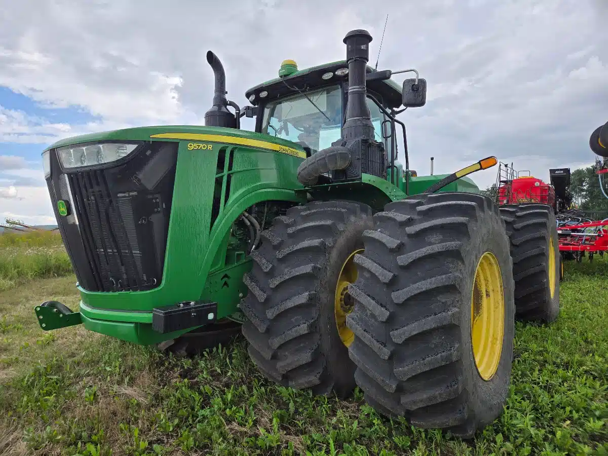 Gallery image 2 for Used 2015 John Deere 9570R Tractor