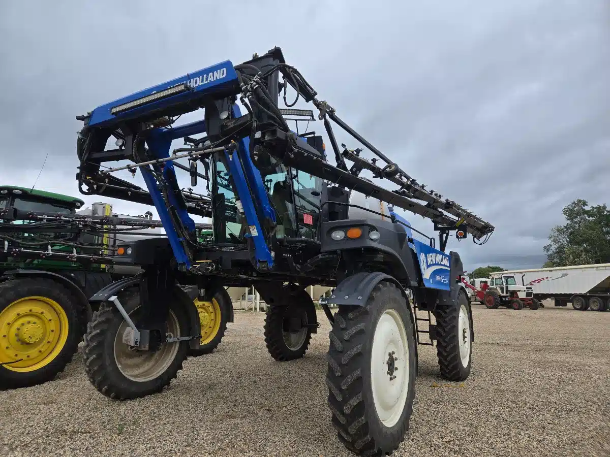 Used 2012 New Holland SP.275F Sprayer - Self Propelled