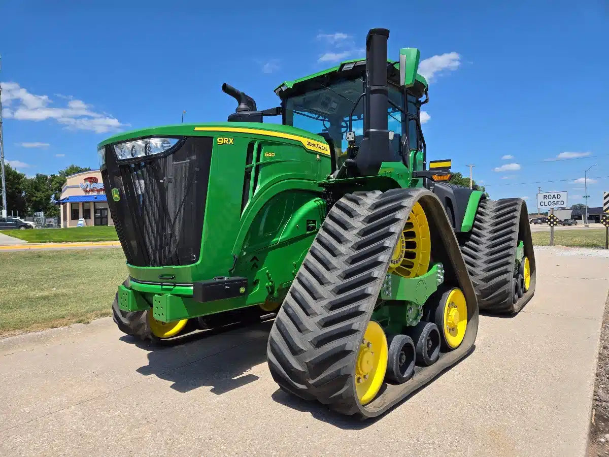 Photo de la Galerie 2 pour 2025 John Deere 9RX 640 Tracteur