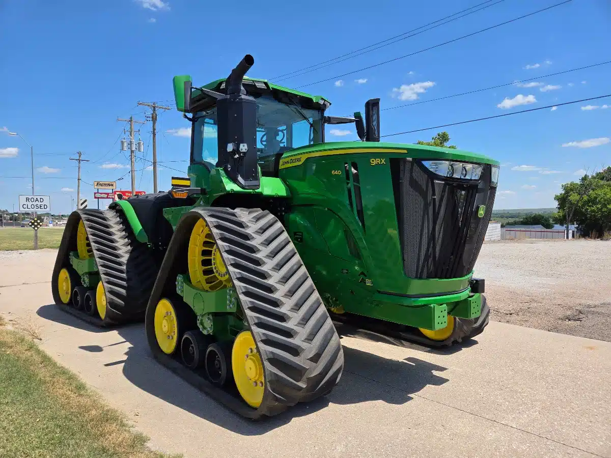 Photo de la Galerie 1 pour 2025 John Deere 9RX 640 Tracteur