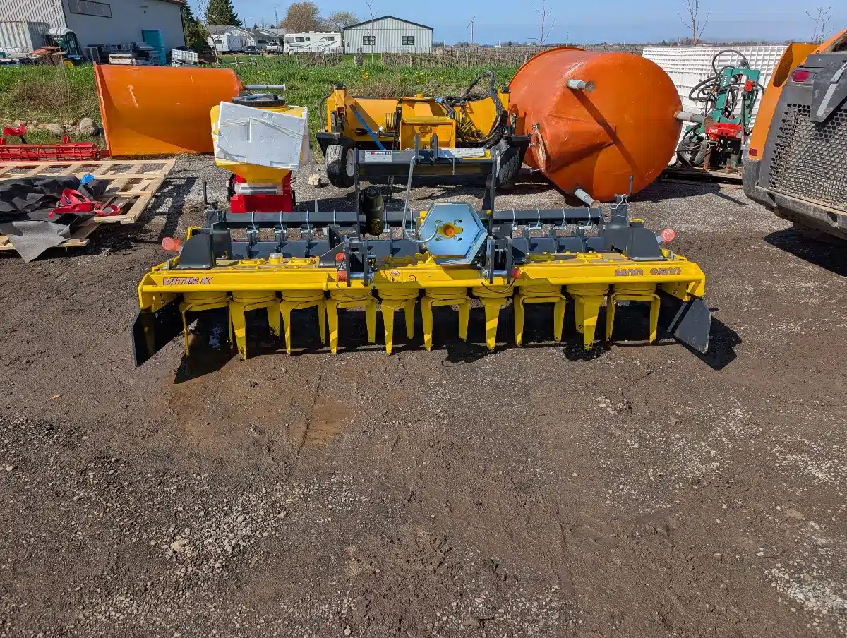 Photo de la Galerie 1 pour 2026 Moreni Vitis 2.5 Power Harrow