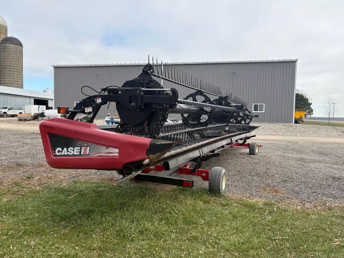 Gallery image 2 for 2011 Case IH 2162 Header - Draper