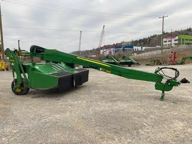 Gallery image 2 for Used 2019 John Deere 830 Disc Mower Conditioner