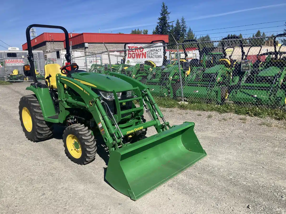 Gallery image 1 for Used 2023 John Deere 3033R Tractor