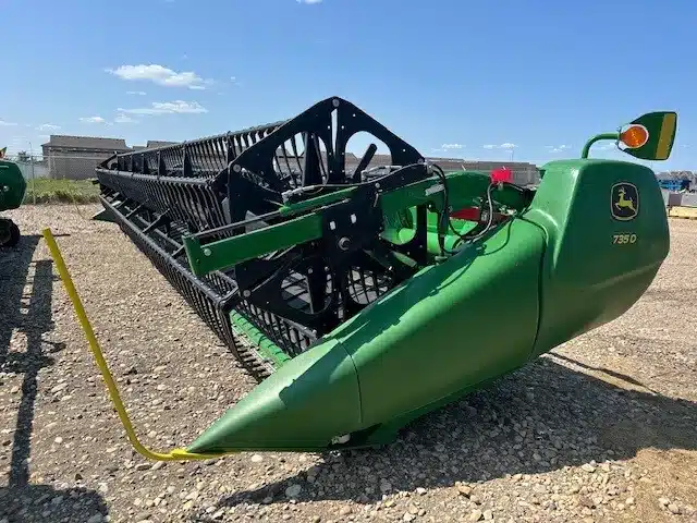 Gallery image 2 for Used 2018 John Deere 735FD Header - Draper
