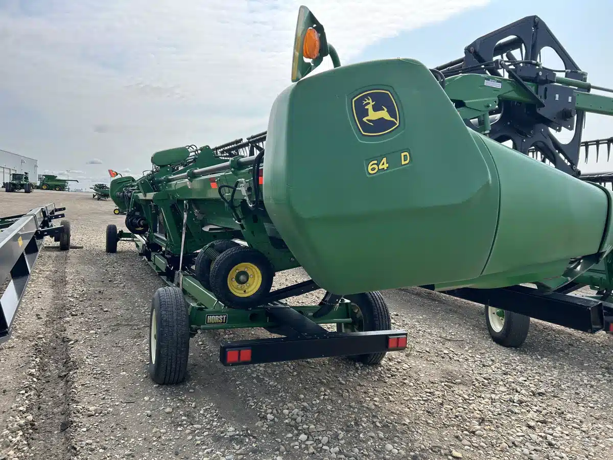 Gallery image 2 for Used 2012 John Deere 640D Header - Draper