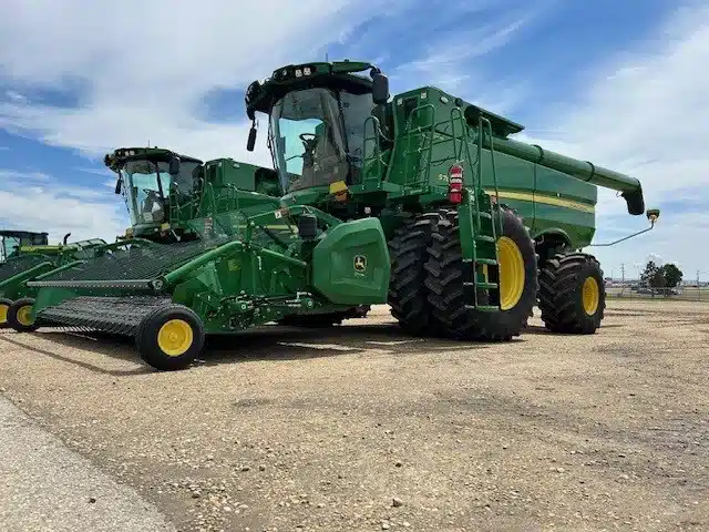 Gallery image 1 for Used 2023 John Deere S780 Combine