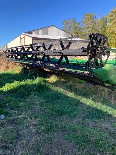 Gallery image 1 for Used 2001 John Deere 936D Header - Draper