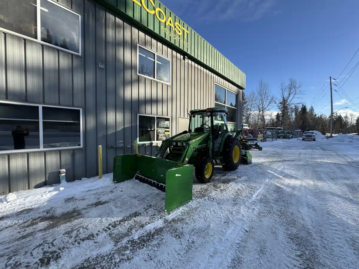 Gallery image 2 for Used 2021 John Deere 4066R Tractor