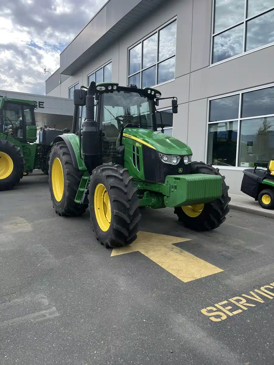 Gallery image 2 for Used 2022 John Deere 6120M Tractor