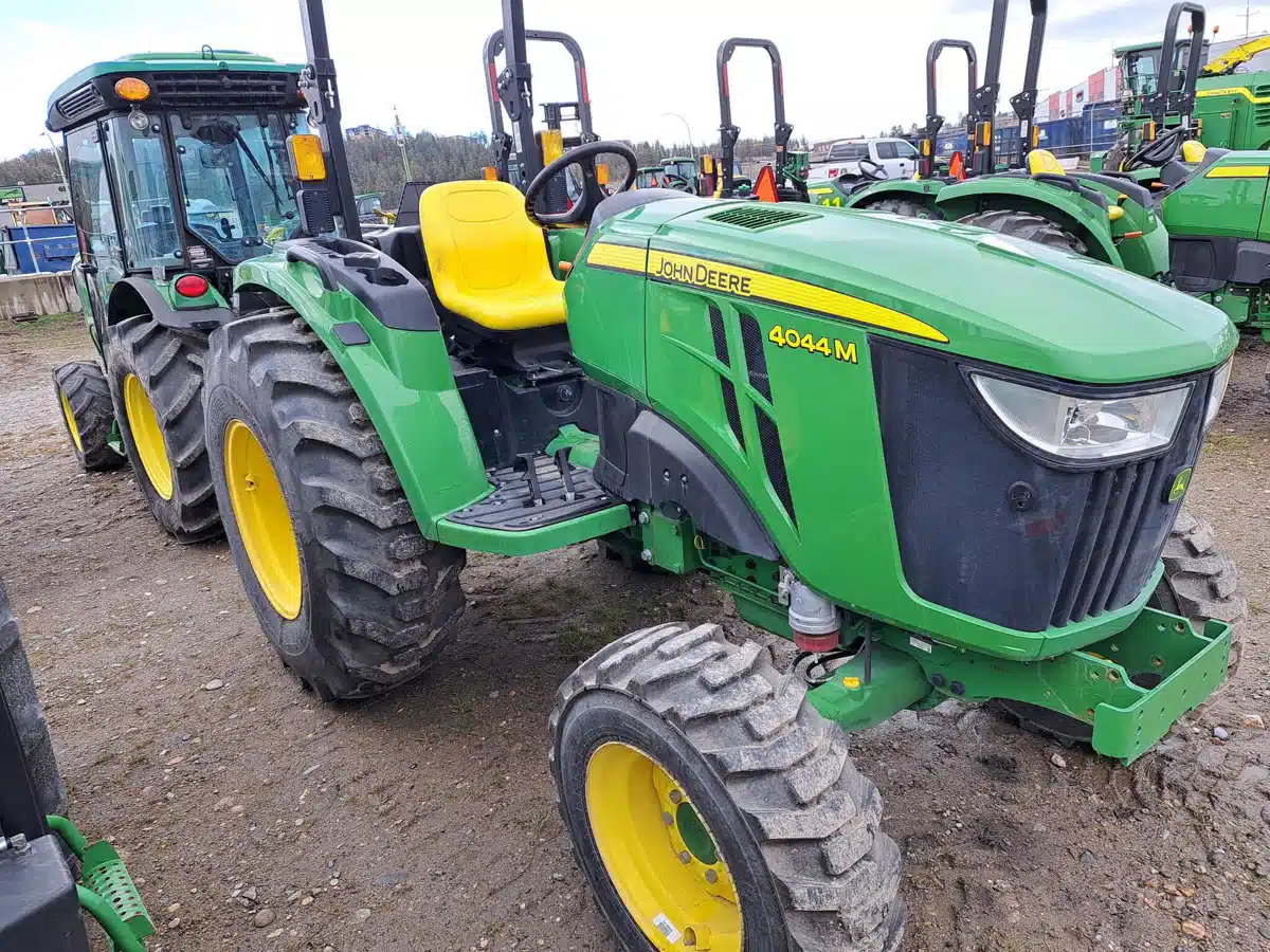 Gallery image 2 for Used 2023 John Deere 4044M Tractor