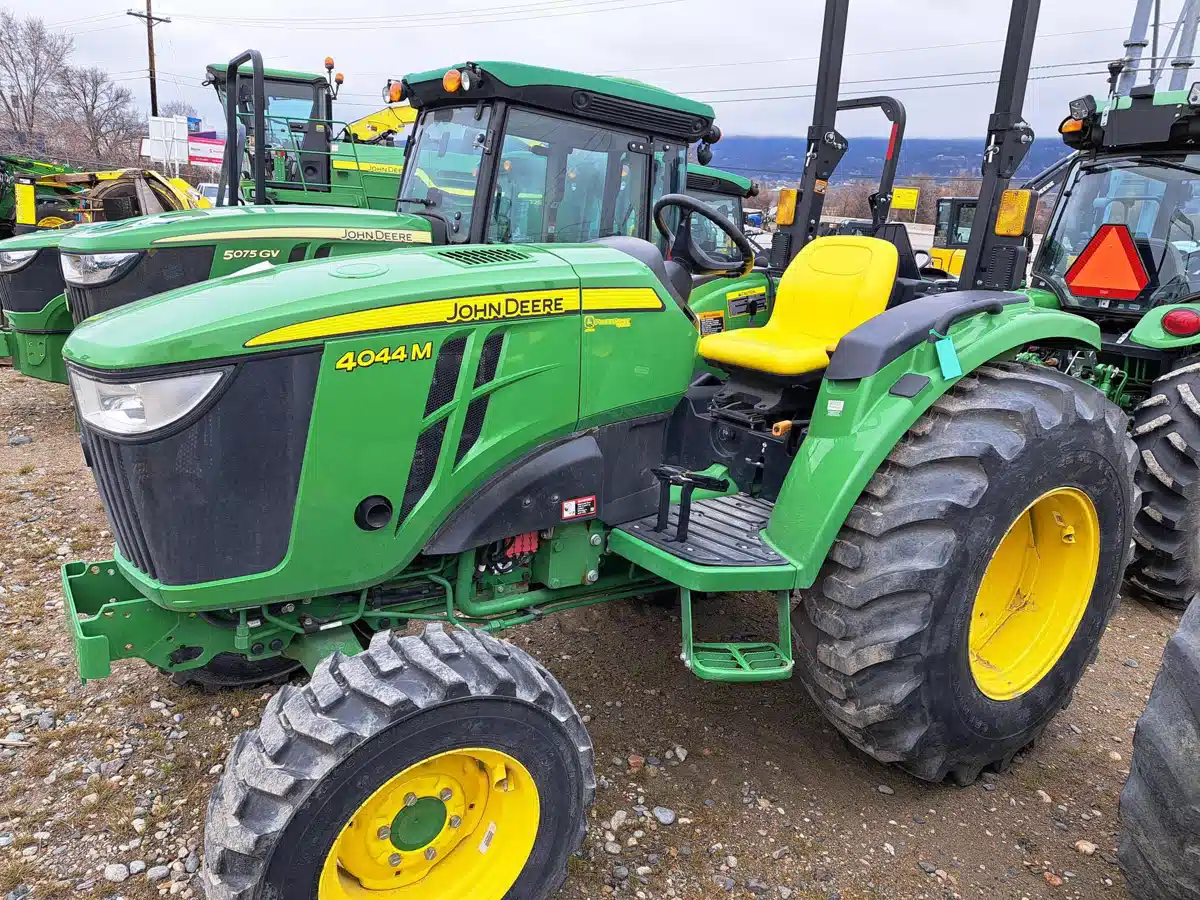 Gallery image 2 for Used 2023 John Deere 4044M Tractor
