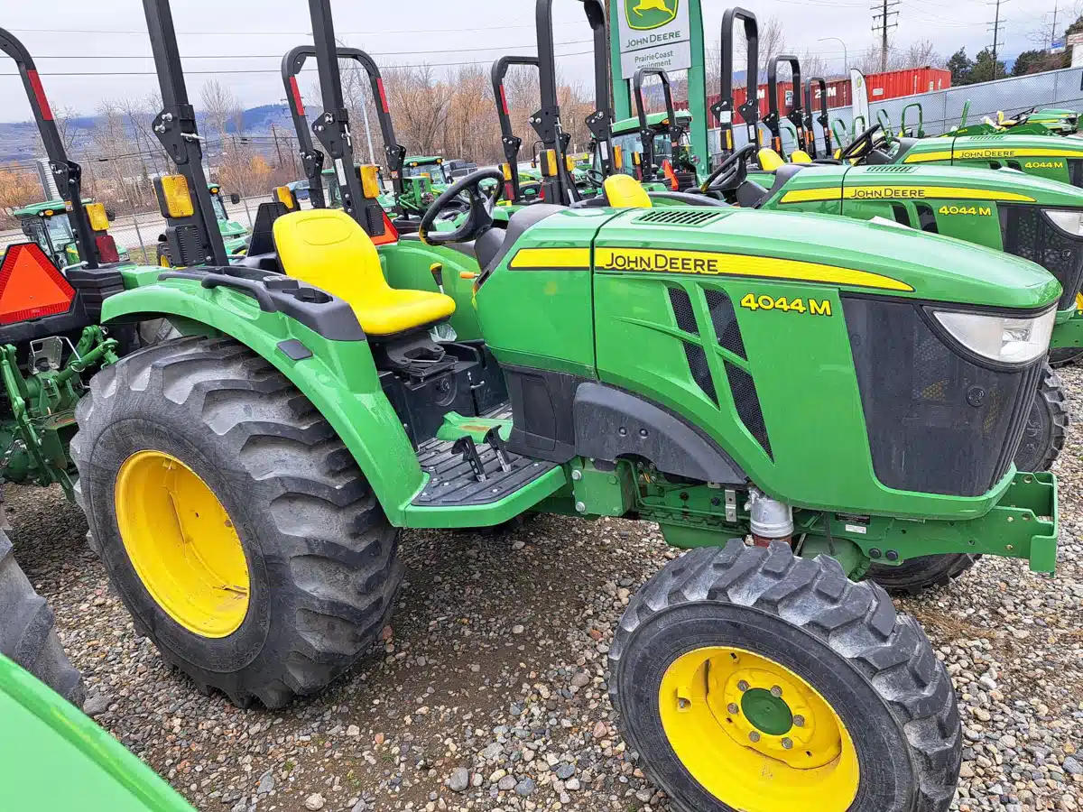 Gallery image 2 for Used 2023 John Deere 4044M Tractor