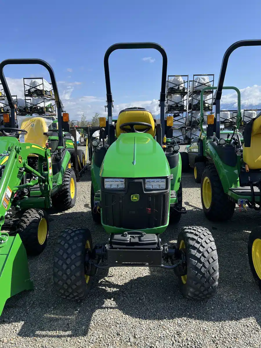 Gallery image 2 for Used 2023 John Deere 2025R Tractor