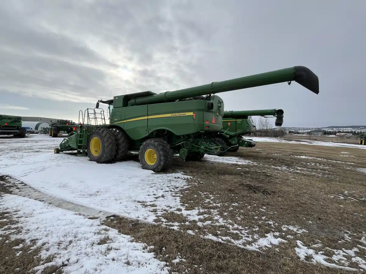 Gallery image 2 for Used 2021 John Deere S780 Combine