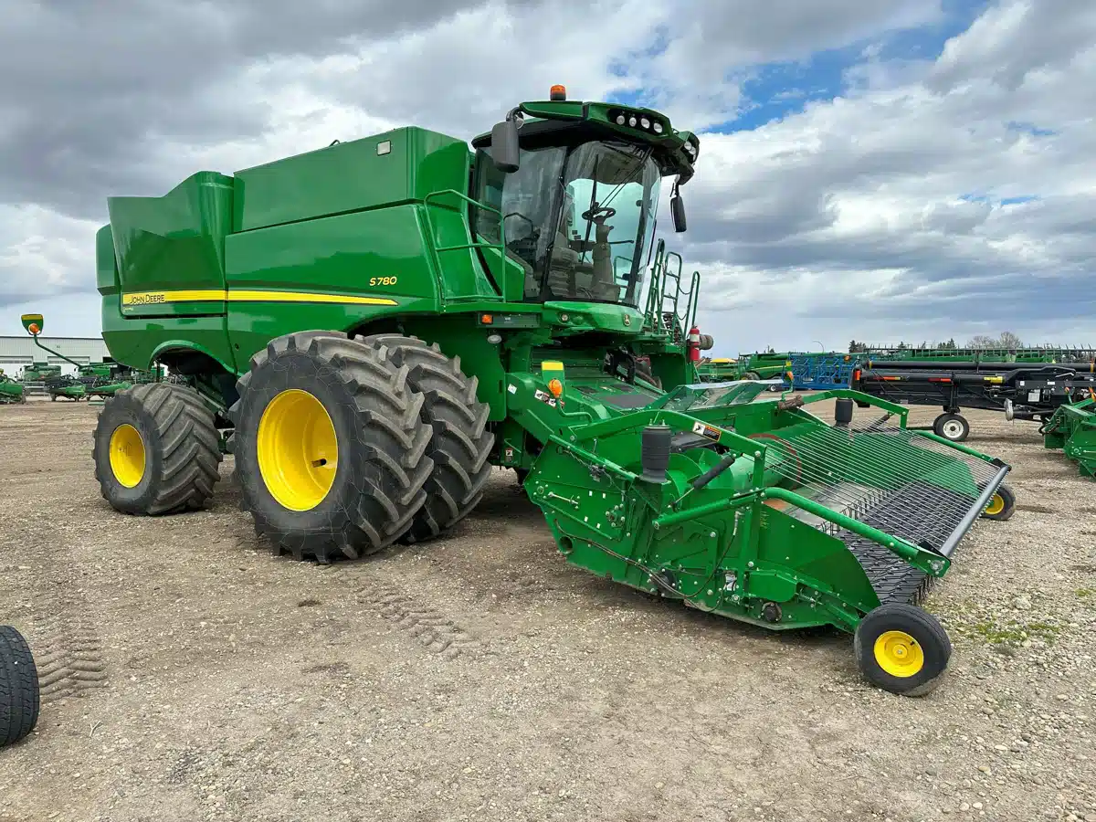 Gallery image 1 for Used 2019 John Deere S780 Combine